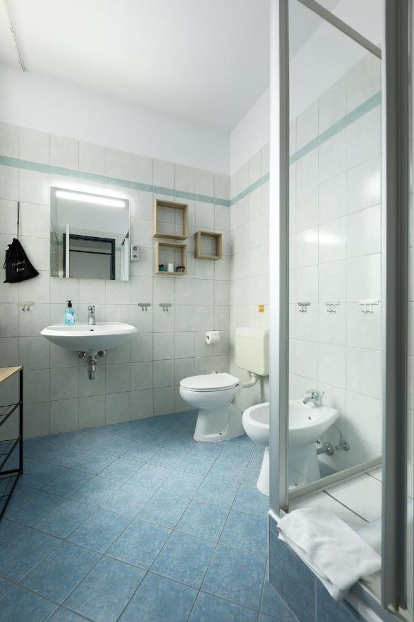 Guesthouse Lugano Apartments By Lr Экстерьер фото